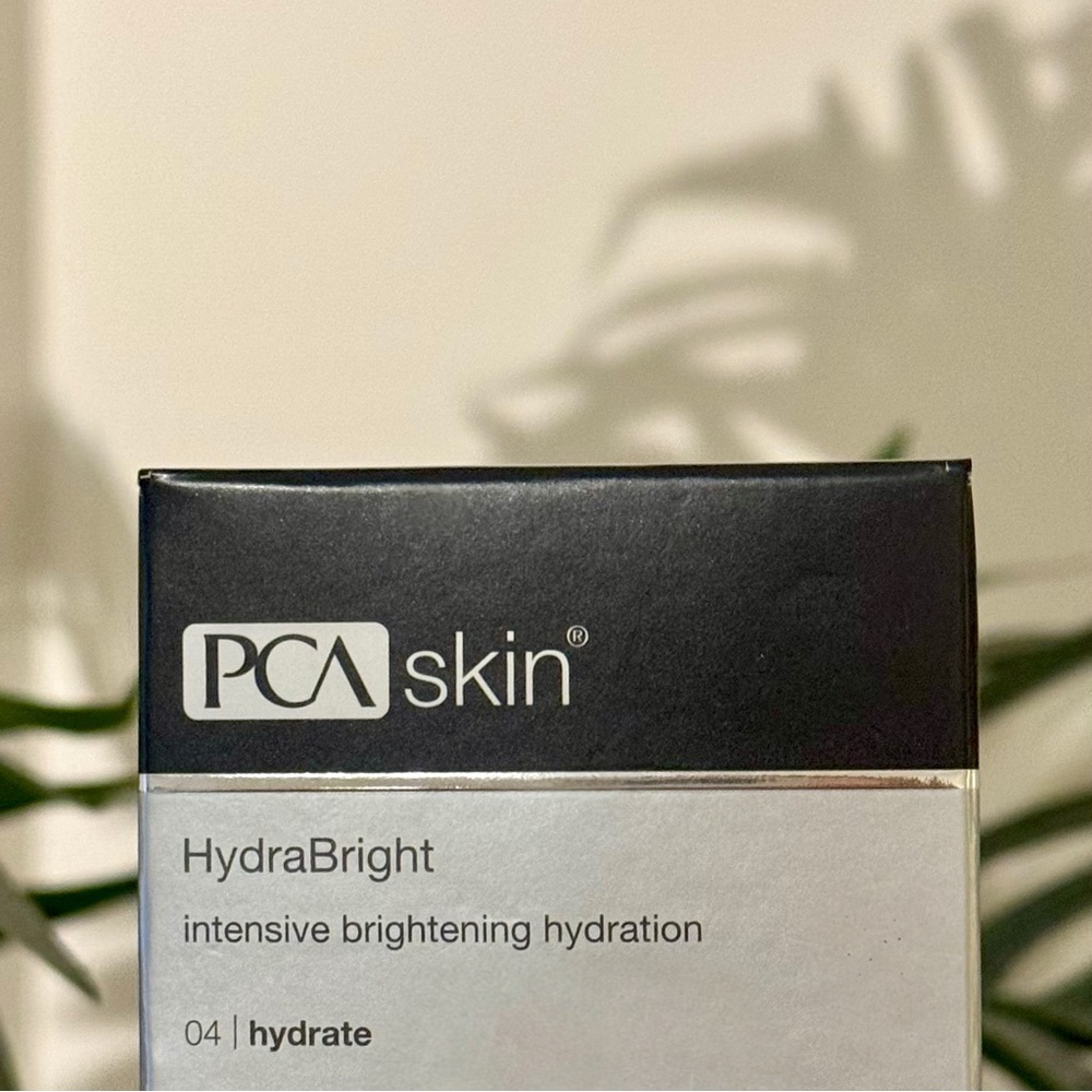 + FREE GIFT with Purchase! PCA SKIN HydraBright - Sealed & New in Box